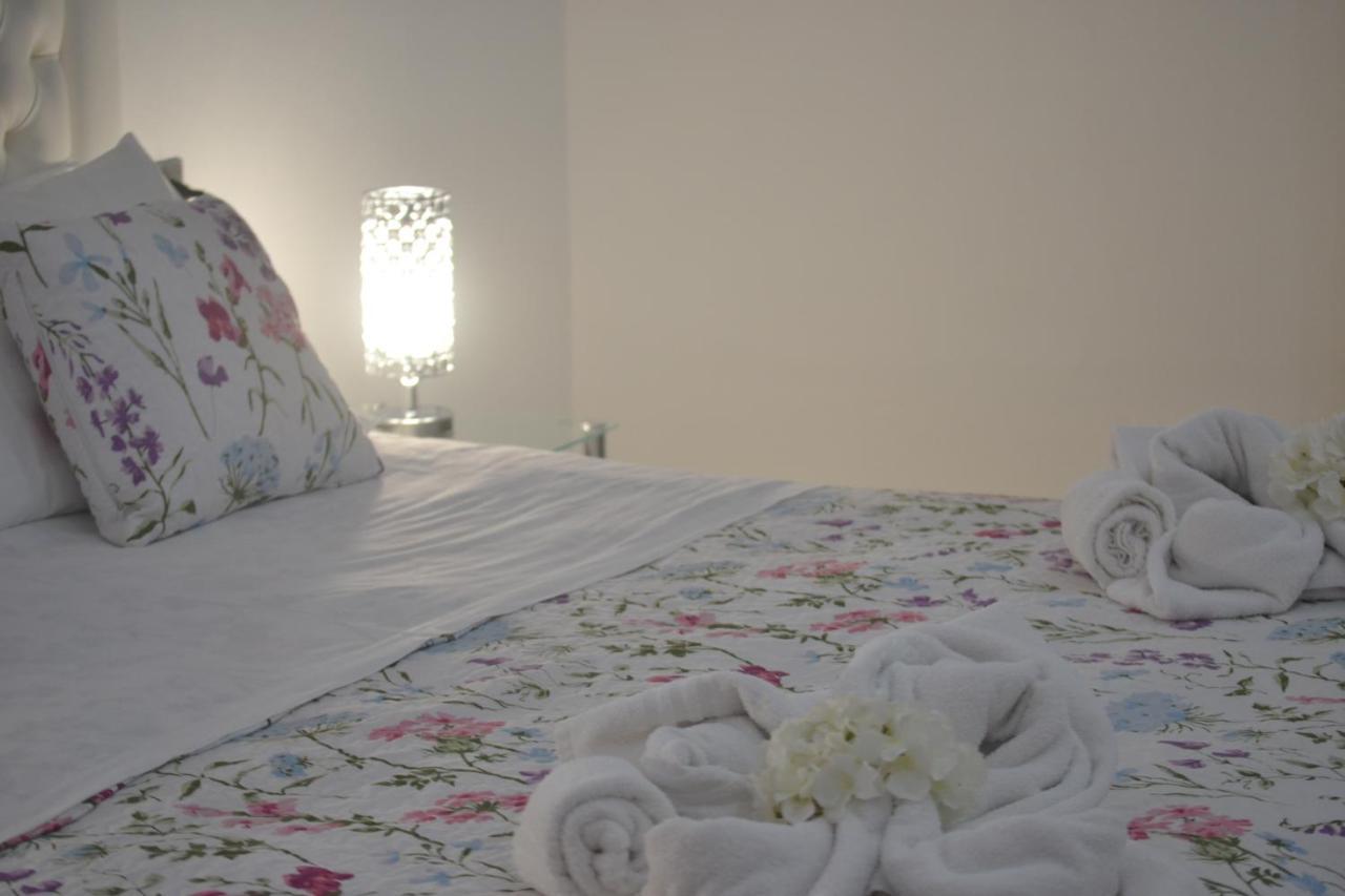 Bb La Bella Addormentata E Il Principe Calaf Bed & Breakfast Lucca